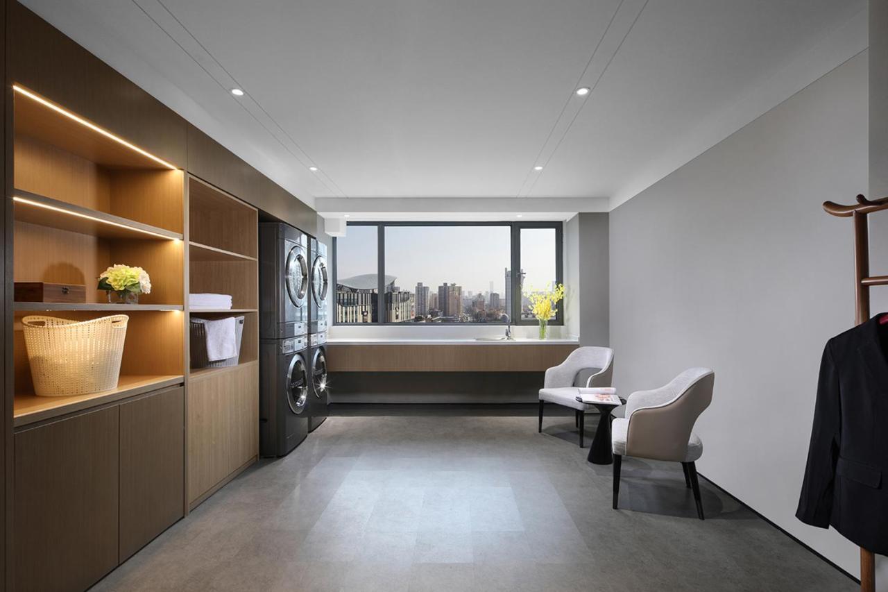 Holiday Inn Shanghai Huaxia By Ihg - Overlooking City Scenery At Sky View Restaurant Exterior foto